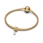 Pandora Gold Moments Charm Ruban Perle de culture d’eau douce traitée - 763784C01