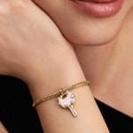 Pandora Gold Moments Grand Charm Pendant Clé Love Rose Opalescent - 764349C01