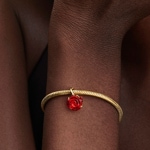 Pandora Gold Moments x Disney Die Schöne und das Biest Rose Charm Anhänger - 764018C01