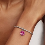 Pandora Moments Hibiskus Charm-Anhänger 925 Silber - 794698C01