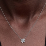 Pandora Timeless Collier avec Pendentif Trèfle à Quatre Feuilles Scintillantes 925 Argent  - 394502C01-45