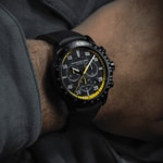 Raymond Weil Tango 300 Chronograph Schwarz / Gelb Ø 43mm - 8570-BKR-05275