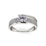 Ring 375/9 K Weissgold mit Zirkonia Solitär und Seitensteinen - 09SG61GZ