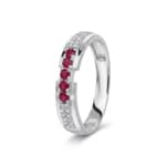 Ring 750/18 K Weissgold mit Rubinen & Diamanten 0.09 ct