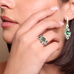Ring 750/18 K Weissgold mit Smaragden & Diamanten 0.14 ct - RI-73772-SMA-WG