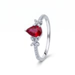 Rubinring 750/18 K Weissgold mit Diamanten 0.09 ct