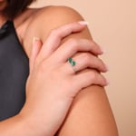 Emerald Ring 750/18 K White Gold with Diamonds 0.08 ct H/si - RI-38101-SMA-WG