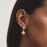 Thomas Sabo Elyndra Ohrringe Perle mit weissem Zirkonia in Tropfenform - H2349-167-14