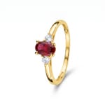 Trilogie Ring 375/9 K Gelbgold mit Lab Grown Rubin & Diamanten 0.09 ct