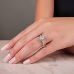 Poire bague diamant halo or gris 750/18 ct 0.63 ct G/si - RI-6536-02-WG