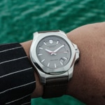 Victorinox Swiss Army I.N.O.X. - 241738