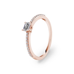 0.31 Karat Emerald Solitärring 750/18 K Roségold mit Seitensteinen