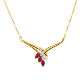 Collier 750/18 K Gelbgold mit 3 Rubinen Marquise und Diamanten 0.01ct.