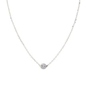Collier mit Anhänger 750/18 K Weissgold mit Diamant 0.10 ct H/si, Zargenfassung