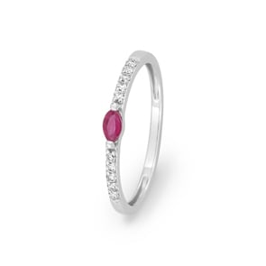 Damenring 750/18 K Weissgold mit Rubin oval & Diamanten 0.08 ct.