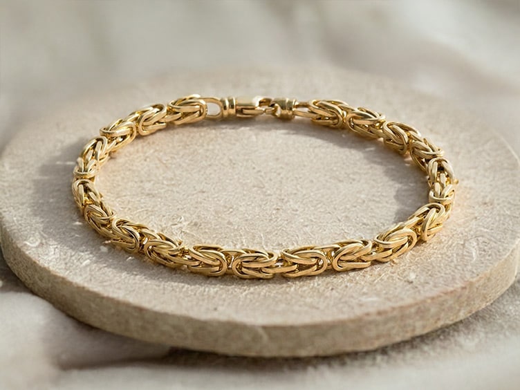 Königsarmbänder aus Gold und Silber Kollektion