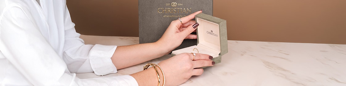 CHRISTIAN Schmuck Sale